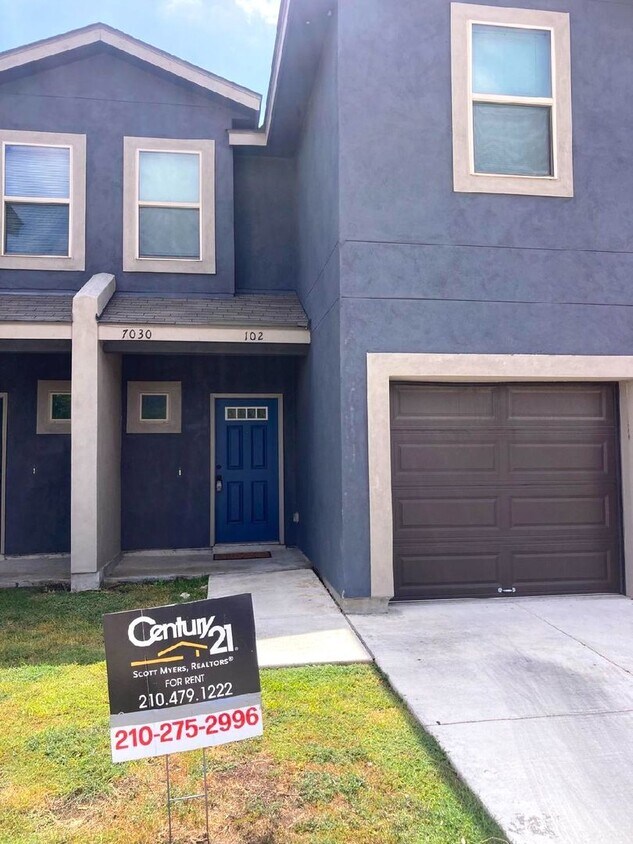 Photo - Lakeview #3 7030 - 7030 Lakeview Dr.