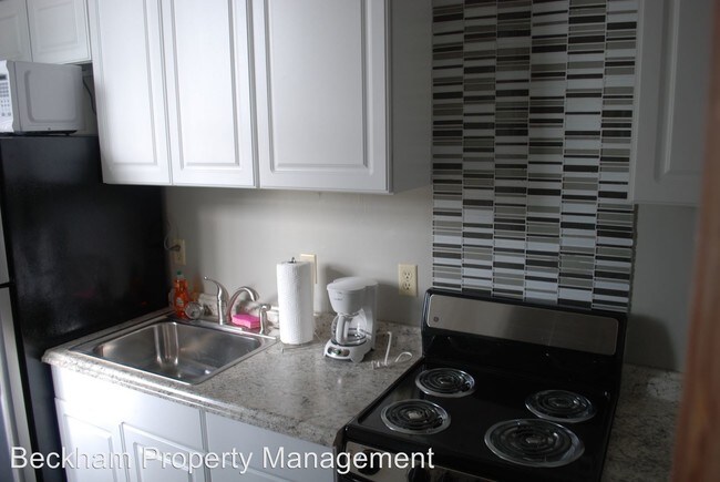 Foto del edificio - 1 br, 1 bath House - 836-13 Greene Street