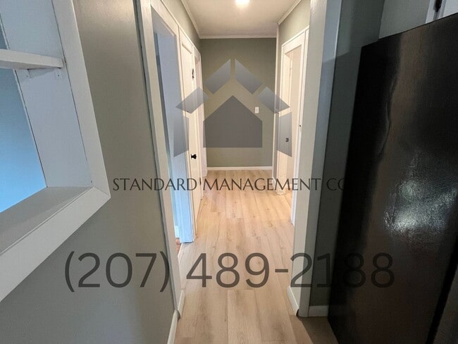 Building Photo - 7 Tardiff St