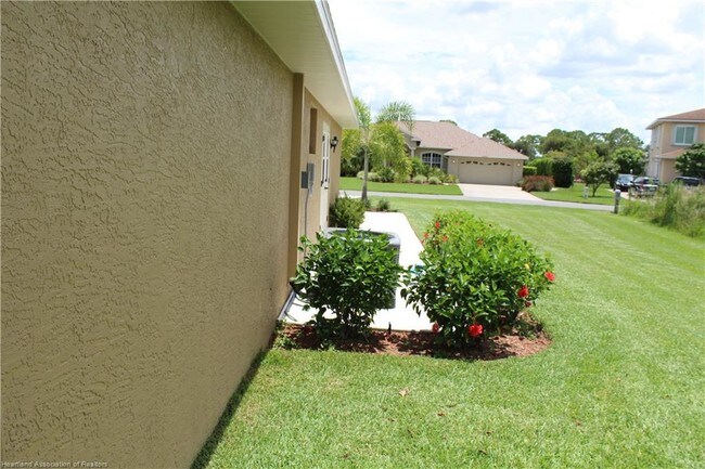 Building Photo - 5085 Myrtle Beach Dr