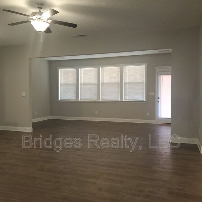 Foto del edificio - 4141 Johnson Br Rd