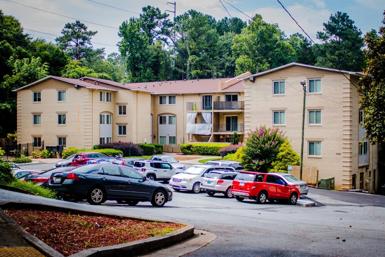 Primary Photo - 5095 Roswell Rd
