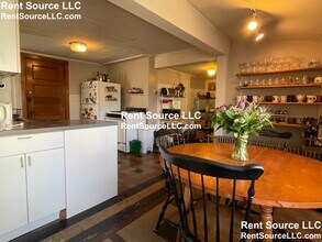 Building Photo - 8 Ivaloo St