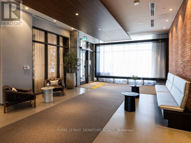 Building Photo - 40 Lagerfeld Dr