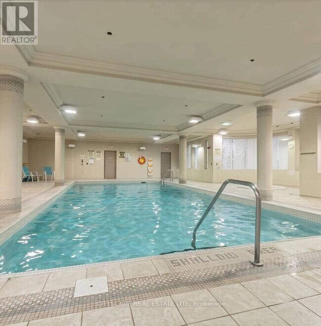 Photo du bâtiment - 4889 Kimbermount Ave