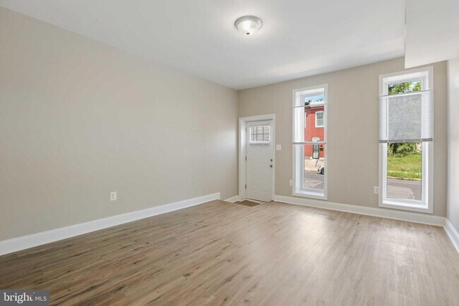 Building Photo - 1508 N Montford Ave