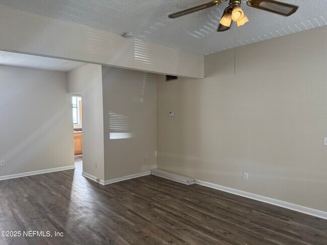 Foto del edificio - 2545 Oak St