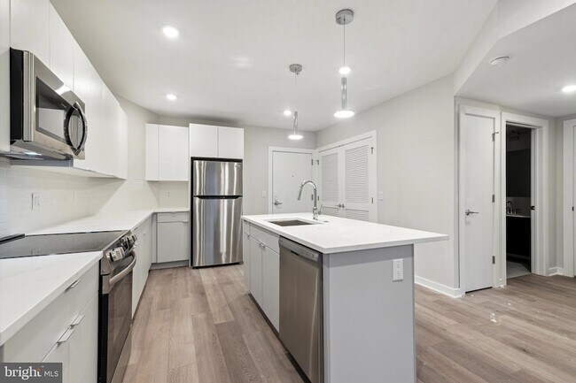 Foto del edificio - 3449 Scotts Ln