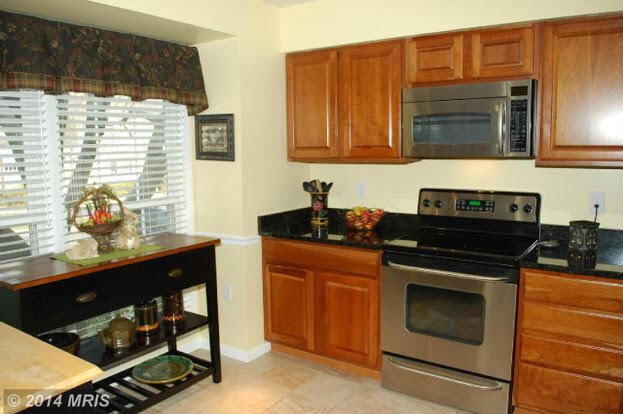 Building Photo - 5659 Ridge View Dr
