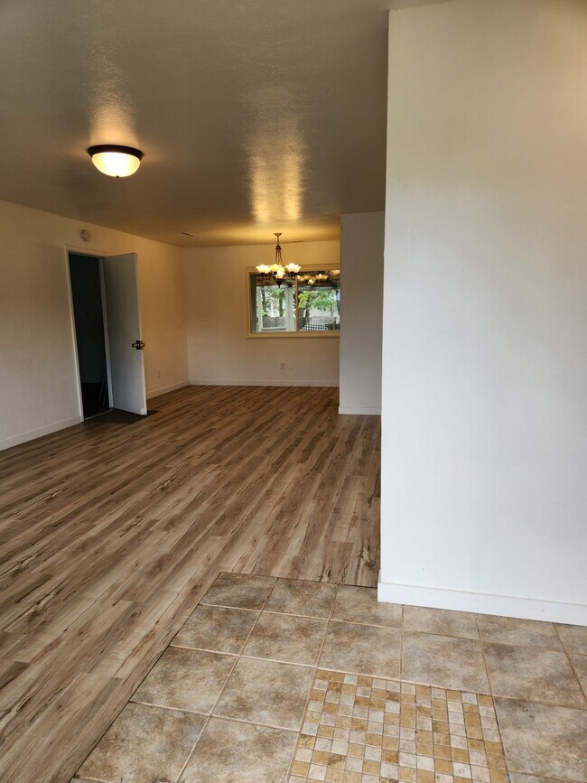Foto del edificio - 4287 Deerfield Hills Rd