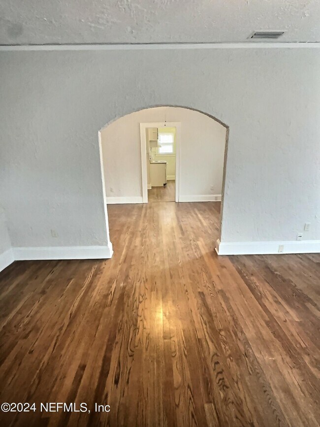 Building Photo - 4545 Ramona Blvd