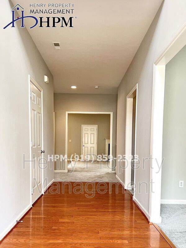 Building Photo - 205 Trevor Ridge Dr