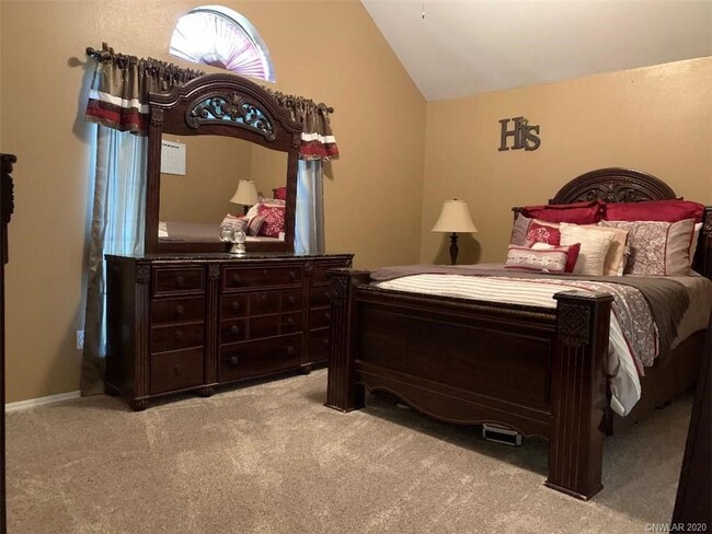 Foto del edificio - 7608 Redwood Ln