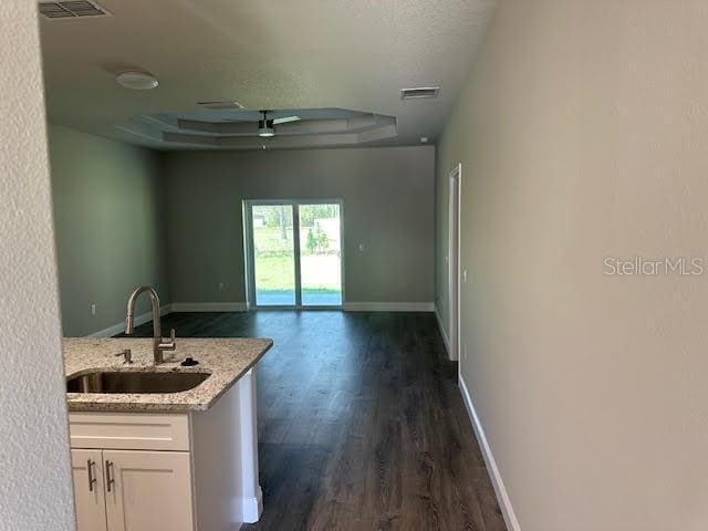 Building Photo - 18 Bunker View Dr