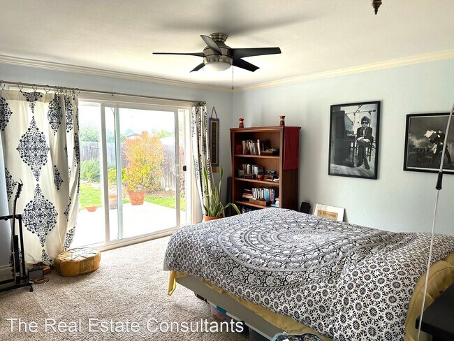 Building Photo - 3 br, 2 bath House - 1659 Olmeda St