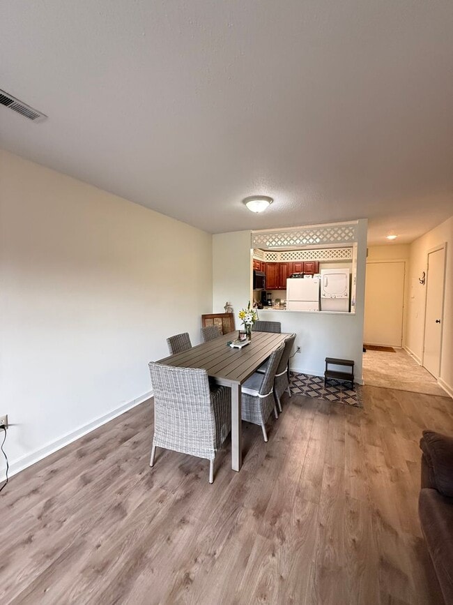 Building Photo - Peppertree