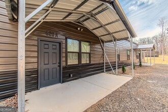 Building Photo - 620 Stiles Rd