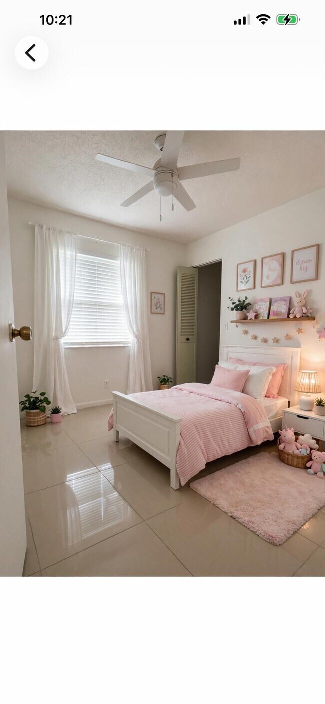 Dormitorio principal - 531 Shady Pine Way