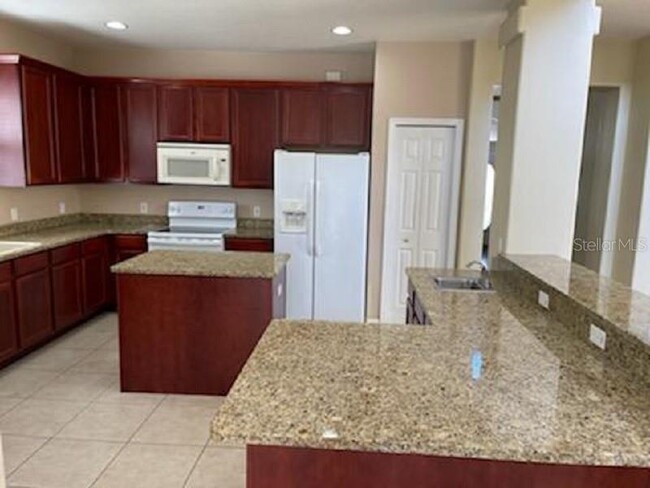 Foto del edificio - 2241 Hannah Way S