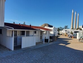 Building Photo - 231 Surf St