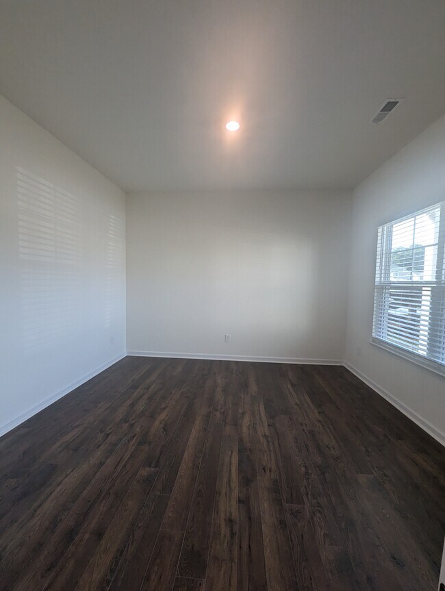 Building Photo - 7201 Jumping Jack Ln