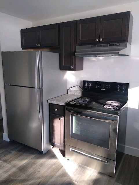 Building Photo - 20 Versailles Rd