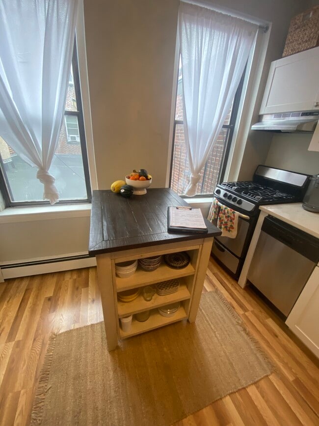 Building Photo - 18 Sheafe St