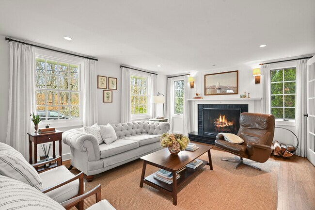 Foto del edificio - 104 Roton Ave