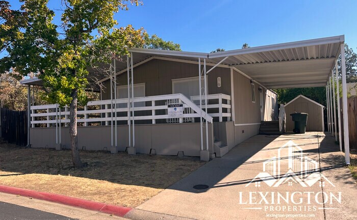 Primary Photo - Beautifully Remodeled, 3BD/2BA, Modular Ho...