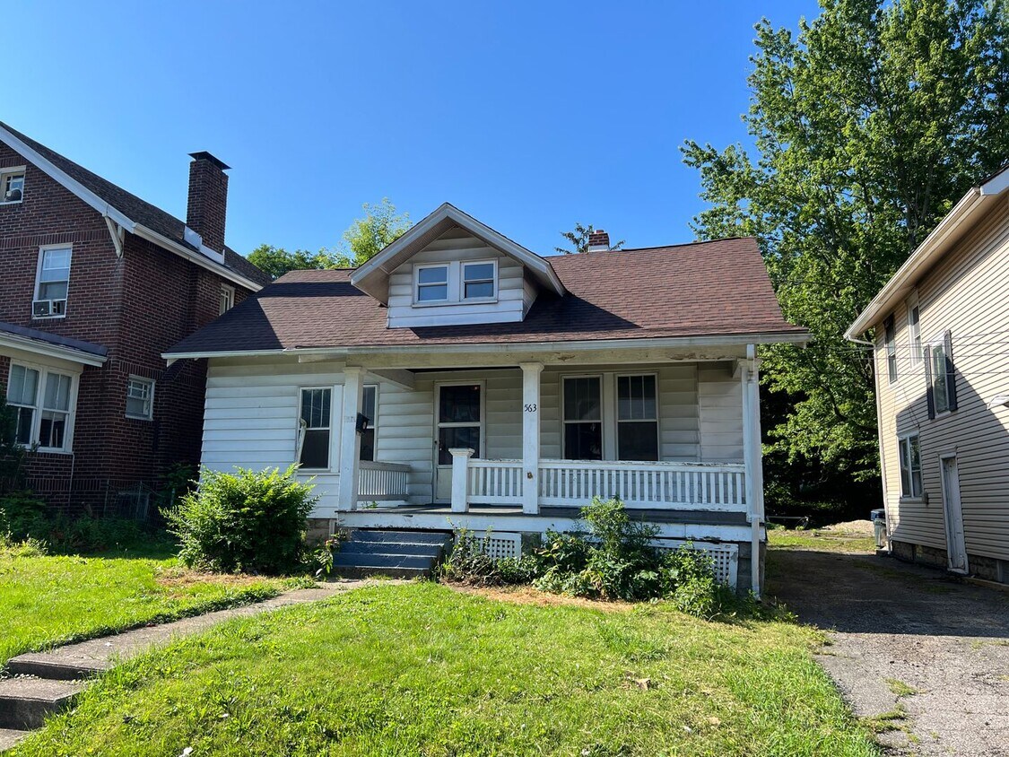 Foto principal - Cute 2 bedroom Cape Cod with Large Loft