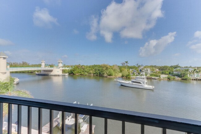 Foto del edificio - 740 E Ocean Ave