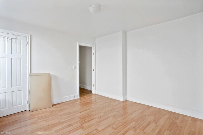 Foto del edificio - 6 br, 2 bath House - 1709 W MONTGOMERY AVE...