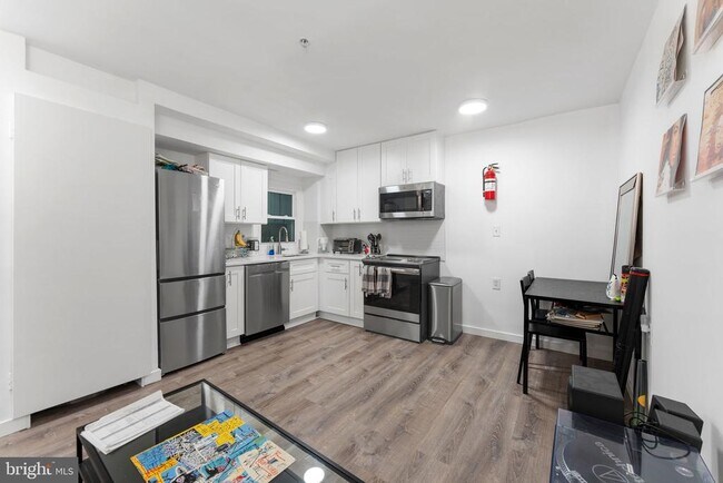 Foto del edificio - 1119 6th St NW
