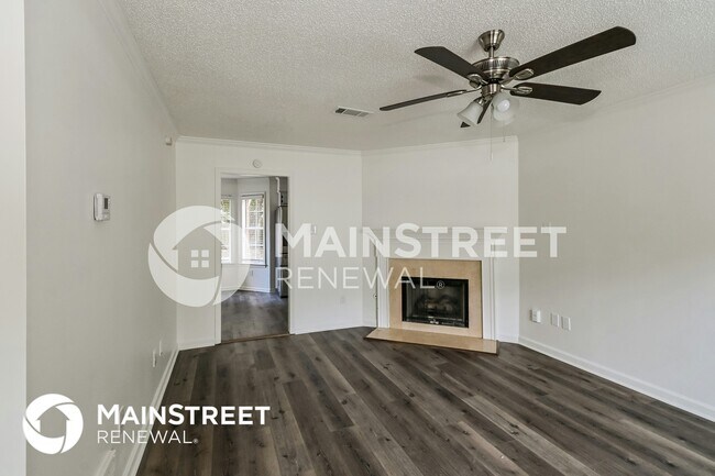 Building Photo - 9406 Slezenger Ln