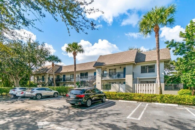 Foto del edificio - 3014 SW 21st Terrace