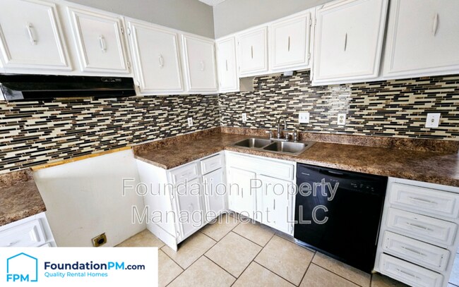Building Photo - 3819 High Bridge Ct