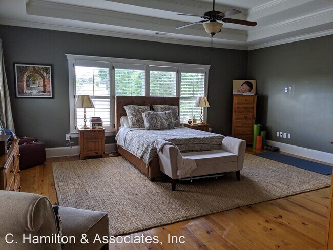 Building Photo - 3 br, 2.5 bath House - 68 Charter Oak Dr