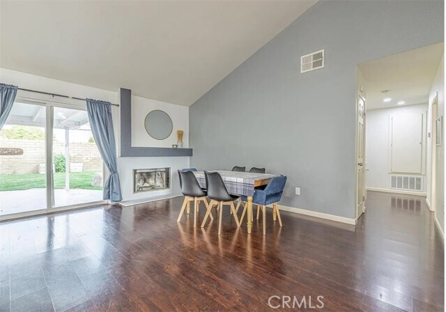 Foto del edificio - 37526 Rose St