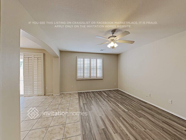 Foto del edificio - 15801 N 171st Dr