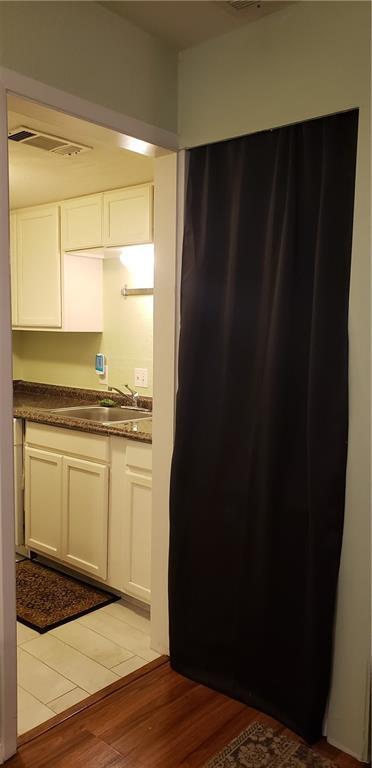 Foto principal - 710 E Dean Keeton St