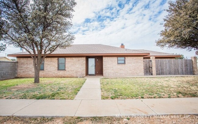 Foto del edificio - 4701 Country Club Dr