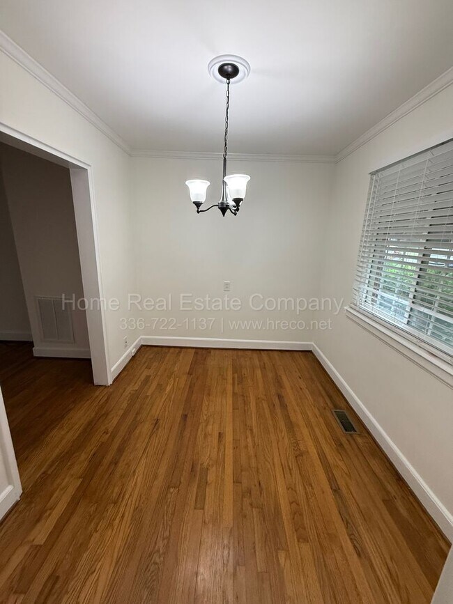 Foto del edificio - 2636 Greenbrier Rd