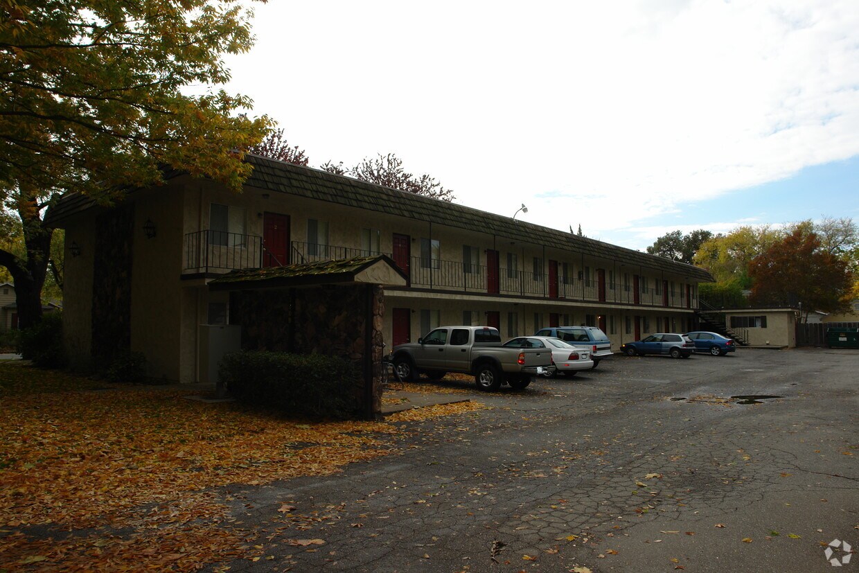 Primary Photo - 1109 Citrus Ave