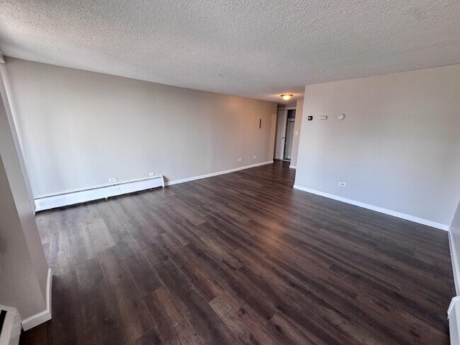 Foto del edificio - 799 Dahlia St