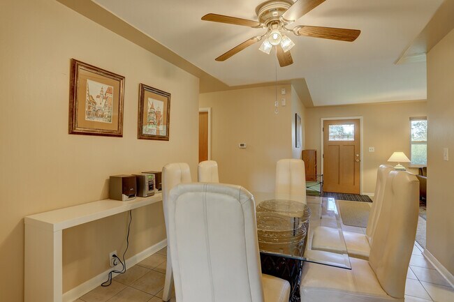 Foto del edificio - 10120 W 23rd Ave