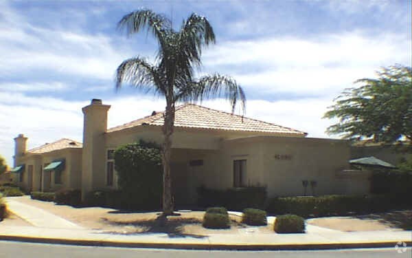 Primary Photo - 42980 Park Pl