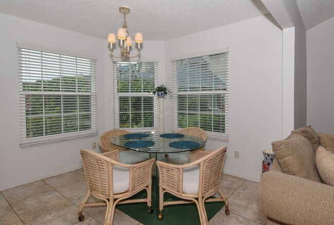 Foto del edificio - 884 Bay Breeze Wy