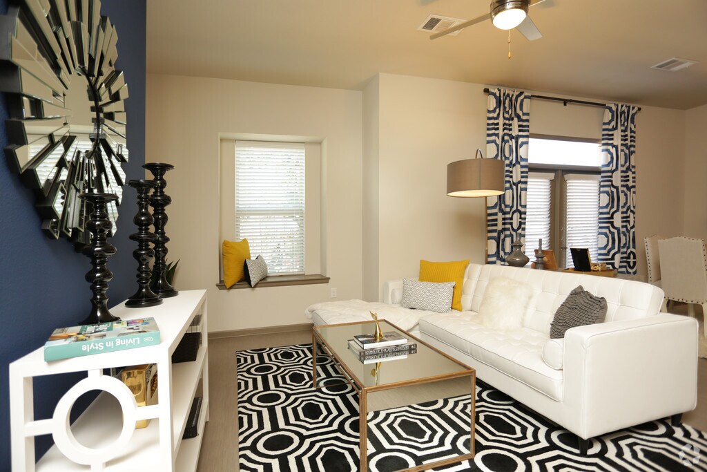 The Briscoe Rentals Dallas, TX