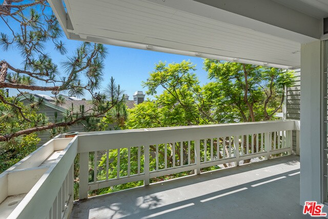 Foto principal - 13078 Mindanao Way
