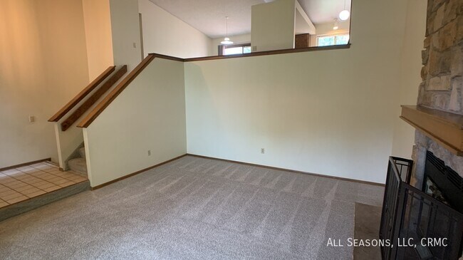 Foto del edificio - 850 Quail Lake Cir
